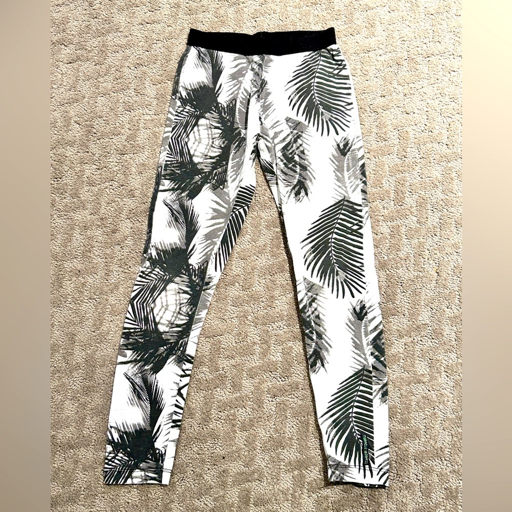 Tumble ‘N Dry girls leggings ( Size 7/8Y)